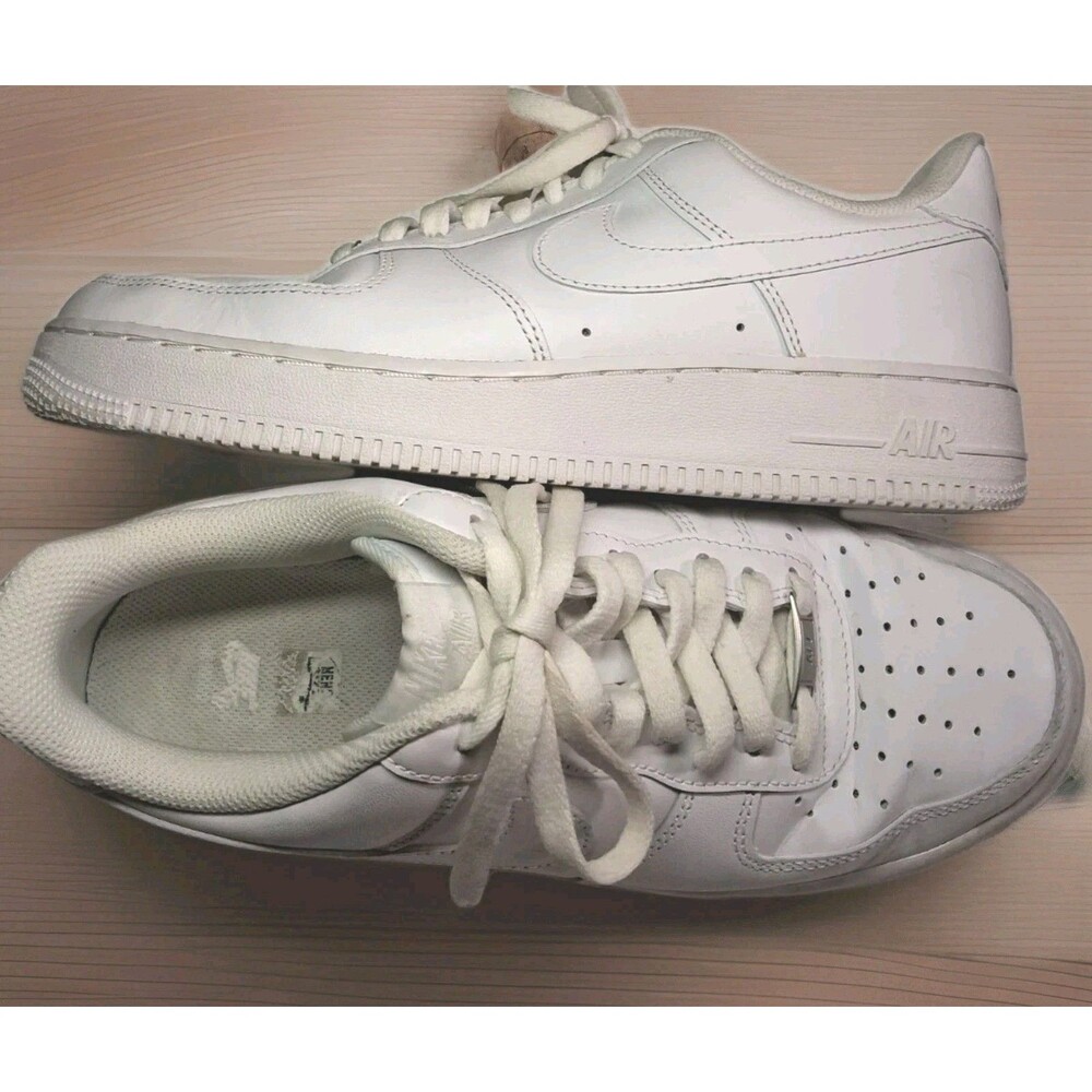 Nike Air Force 1 Low Triple White '07 Men’s Size 9.5 CW2288-111 AF1 Sneakers